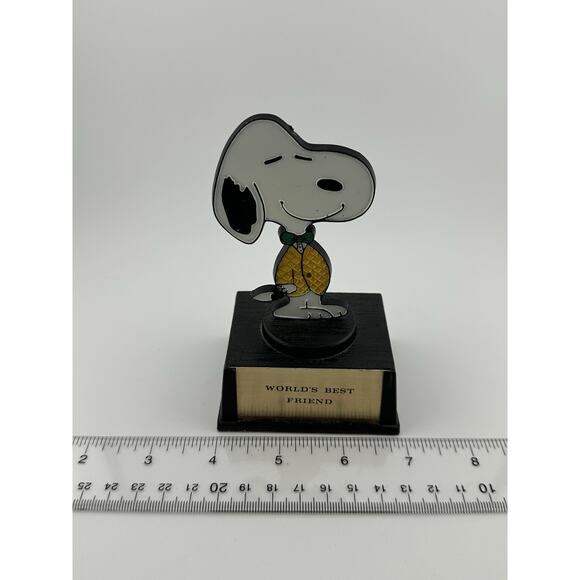 1970 Aviva Peanuts Snoopy " World's Best Friend " Trophy 4.5" Hand Painted - Picture 8 of 9